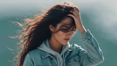 Uusi hiustenhoitomenetelmä – kannattaako lamellivettä käyttää hiuksille?