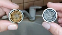 Kalkkisaostuma hanasta häviää itsestään – putkimiehet paljastavat edullisen tavan poistaa ongelma