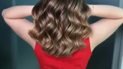 Näin saat luonnolliset aallot hiuksiin ilman kiharrinta – tehokkaat vinkit ja ohjeet