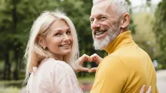 Ihanteellinen ikäero parisuhteessa: Psykologit antavat yllättävän vastauksen